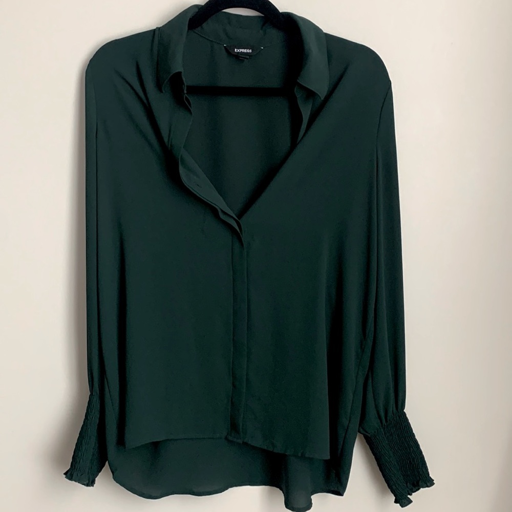 EXPRESS: Green Button down blouse/ Size M